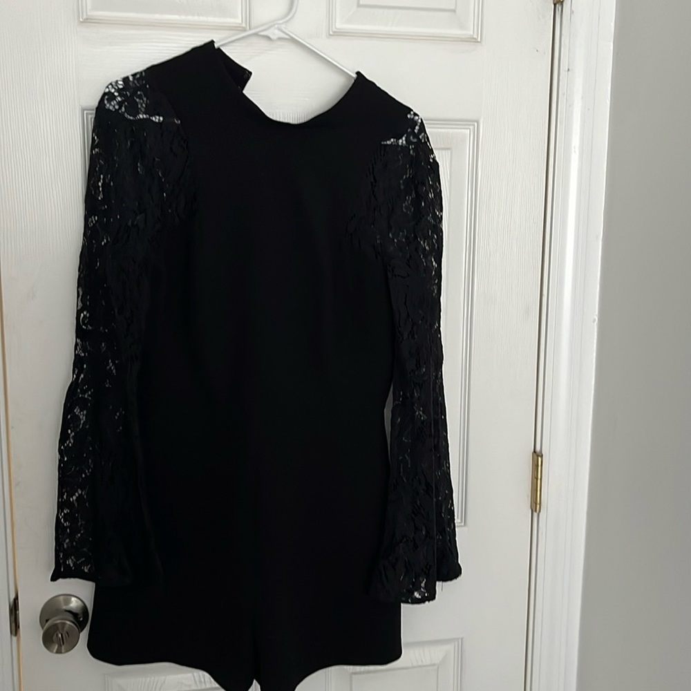 NO BRAND lace detail romper.